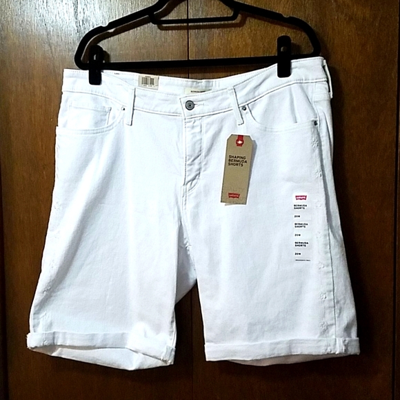 NWT Levi's Shaping Bermuda Short 22W - Picture 1 of 4